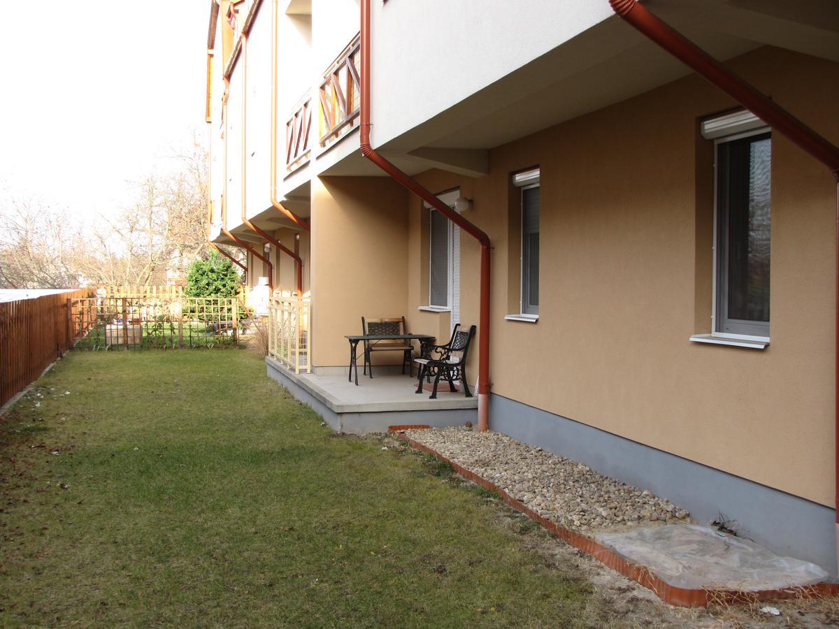 Zoli Apartmanok-Maya Koelcsey 34-36 Hajdúszoboszló Eksteriør billede